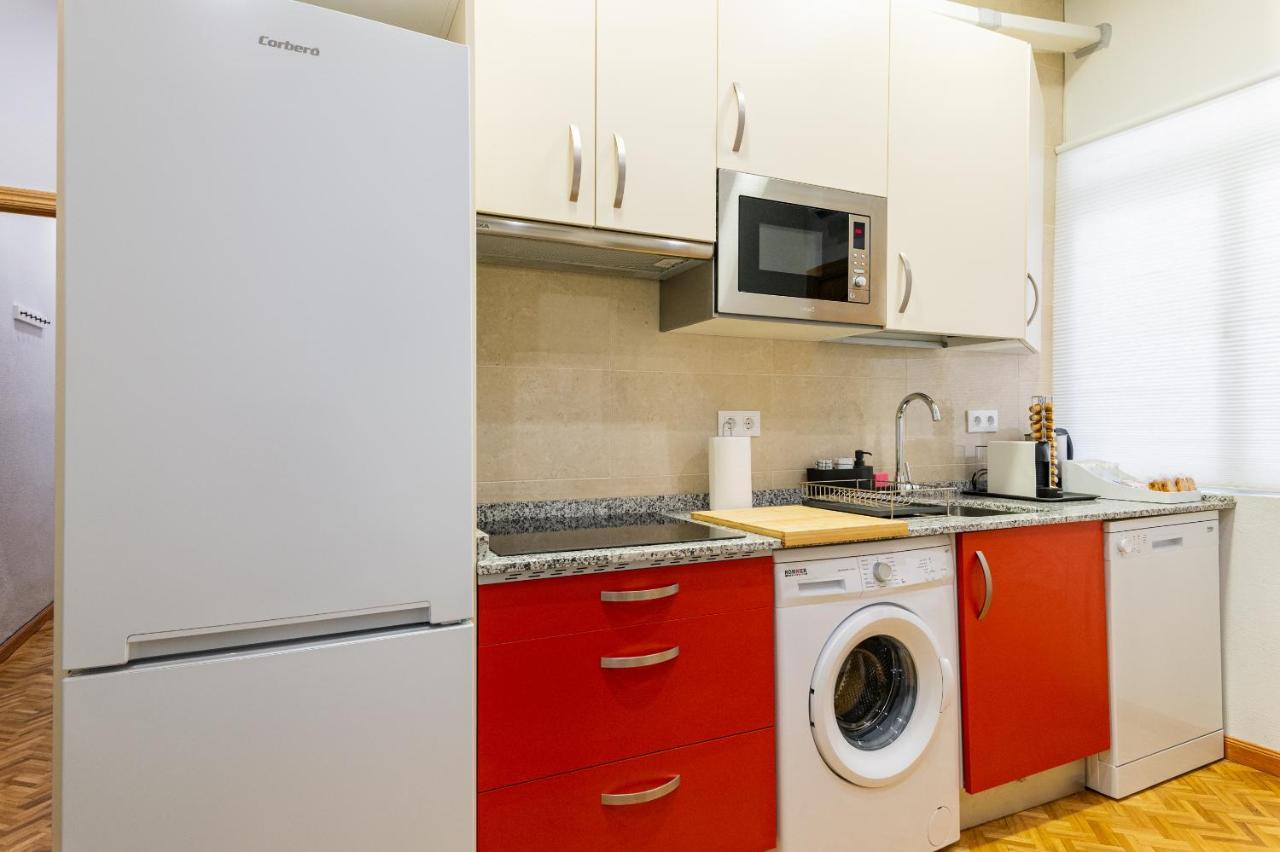 Centrico Apartamento Con 3 Banos En Puerta Del Sol Y Atocha มาดริด ภายนอก รูปภาพ