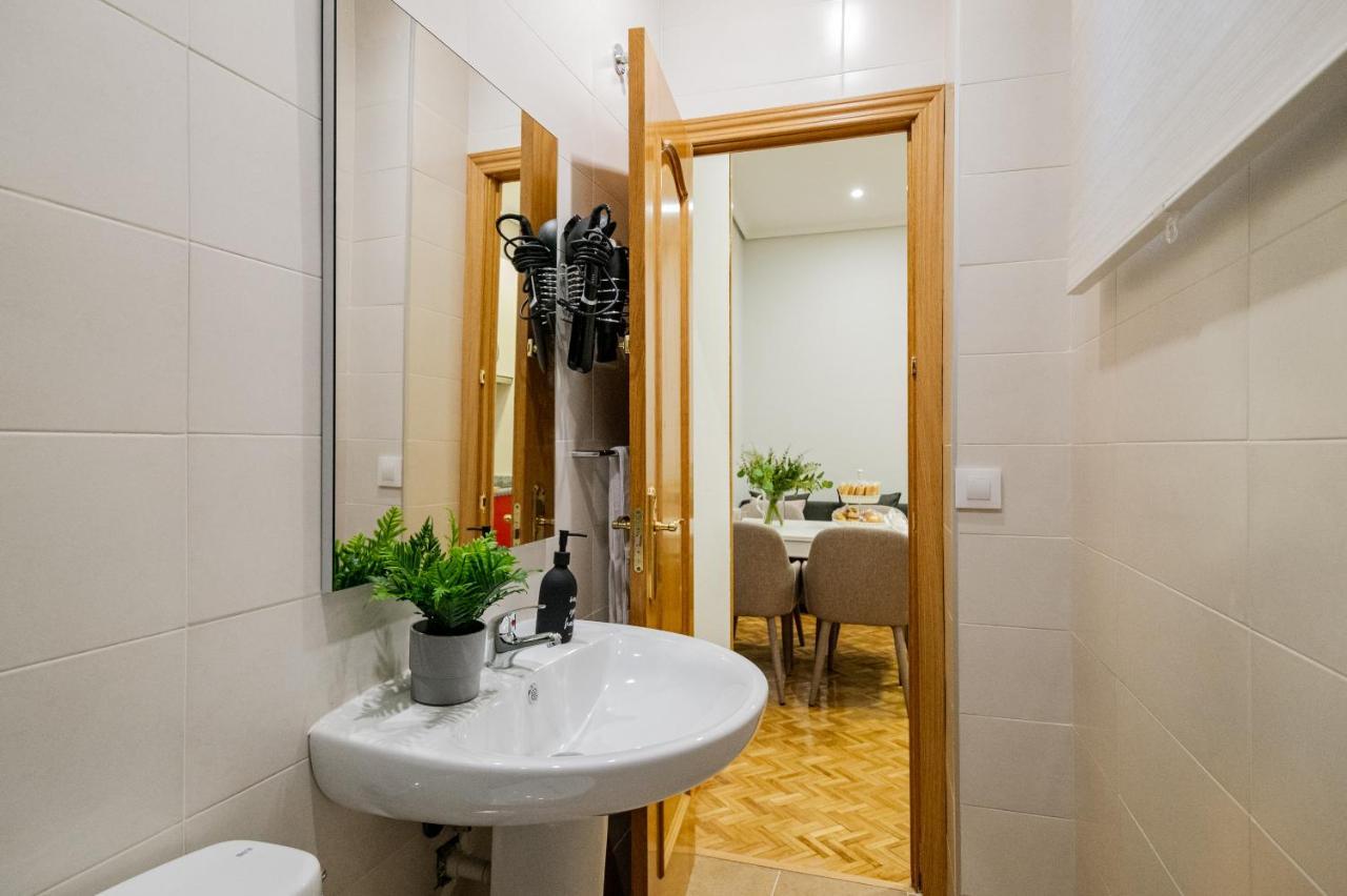 Centrico Apartamento Con 3 Banos En Puerta Del Sol Y Atocha มาดริด ภายนอก รูปภาพ